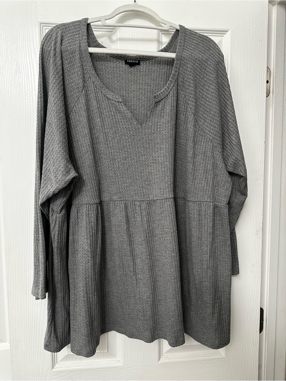 4X Torrid Gray Waffle Knit Top with V-Neck Detail